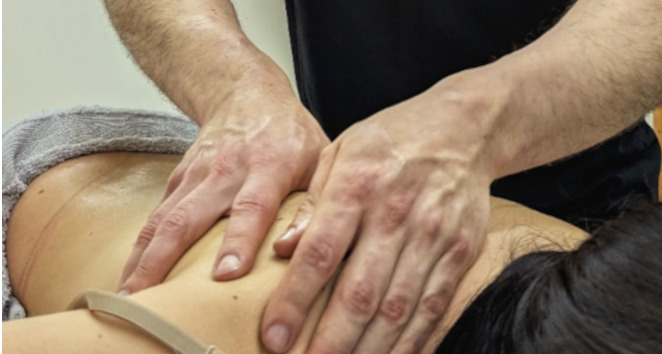 Massaggio cervicale nella palestra Happy Fitness di Pretoro in provincia di Chieti